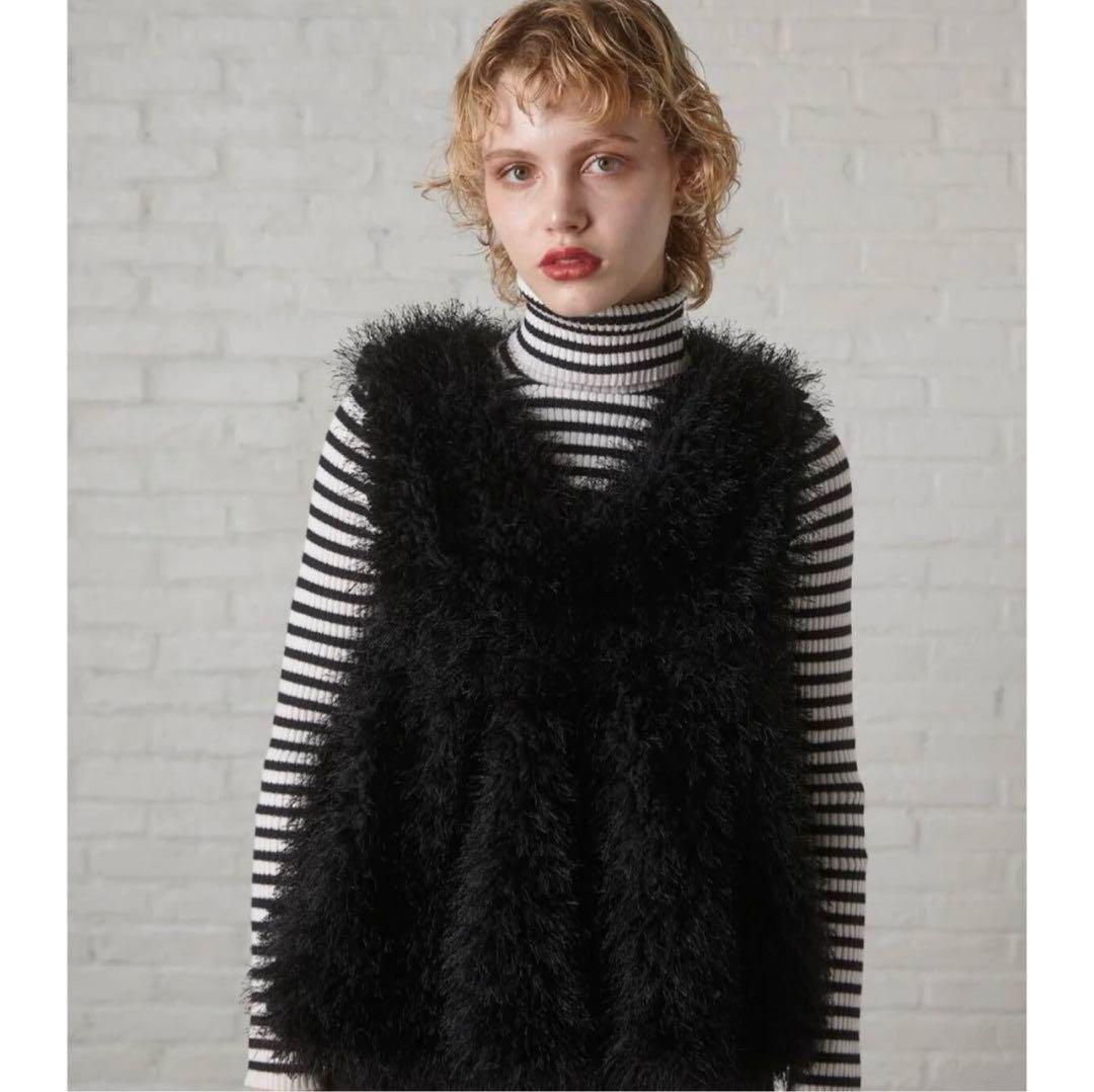 miro amurette V NECK FUR VEST ブラック