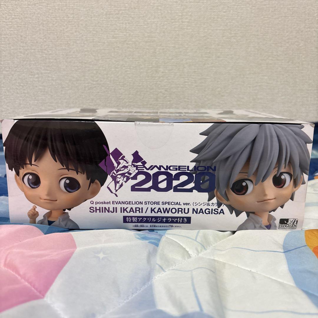 ヱヴァンゲリヲン Q posket シンジ&カヲル アクリルジオラマ付き