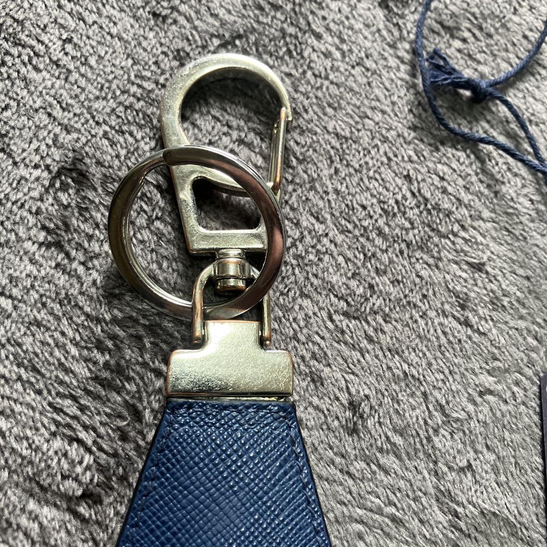 プラダ　キーホルダー　ストラップ