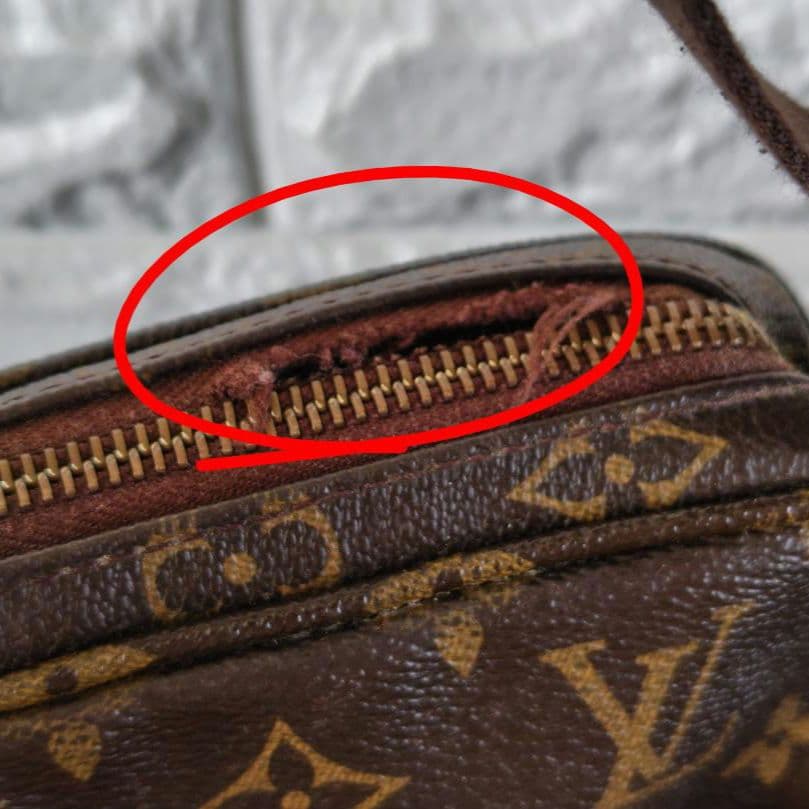 ショルダーバッグ