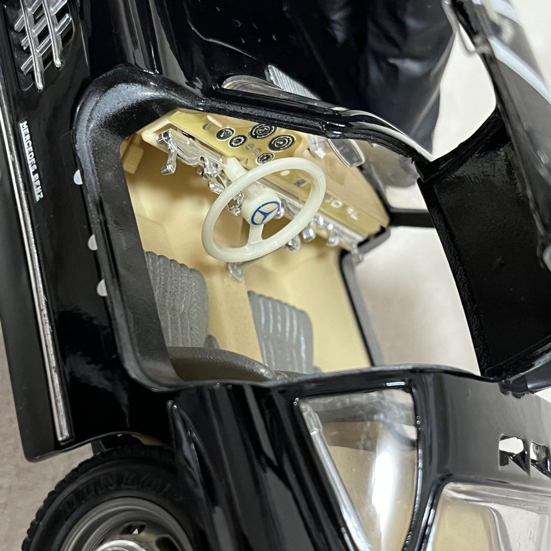 希少 メルセデスベンツ 300SL モデルカー イタリア製 #417 1/18
