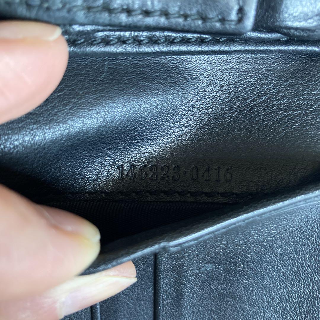 GUCCI 【正規品】ブラック GGパターン 二つ折り財布