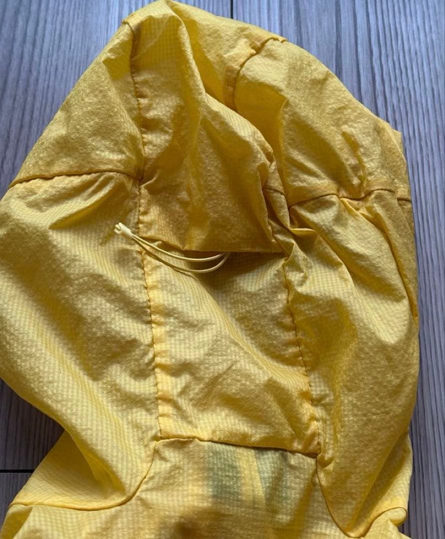 patagonia フーディニ　S イエロー