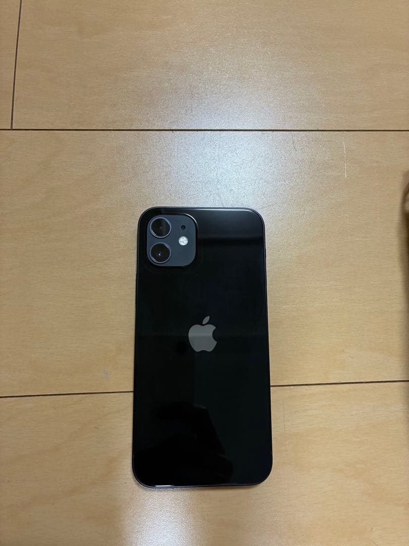 Apple iPhone 12 ブラック 本体のみ