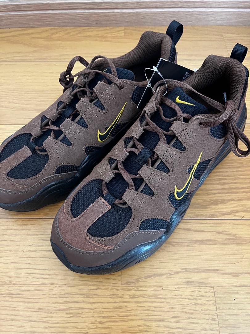 Nike TECH HERA ブラウン