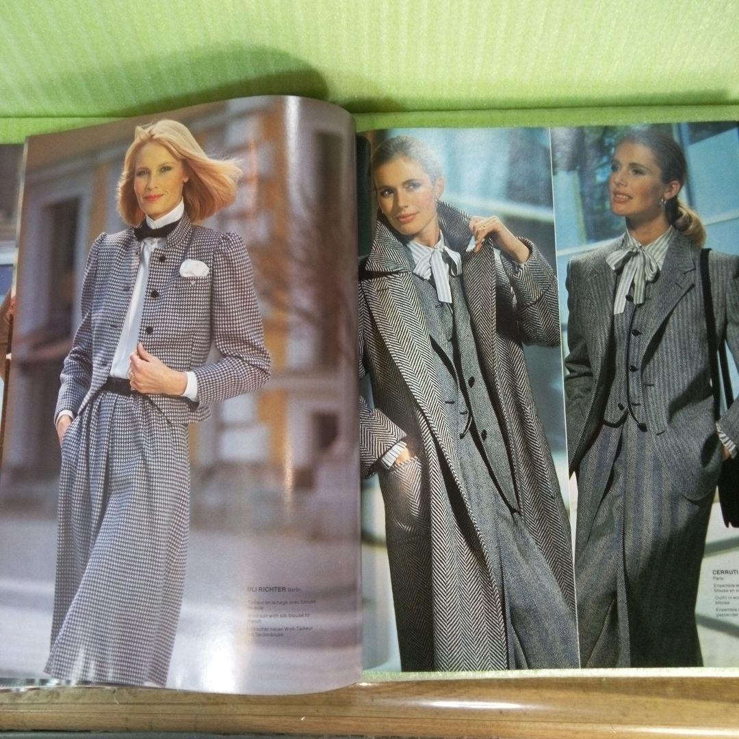 ROBES-MANTEAUX TOP FASHION　洋書　レア　希少　古書