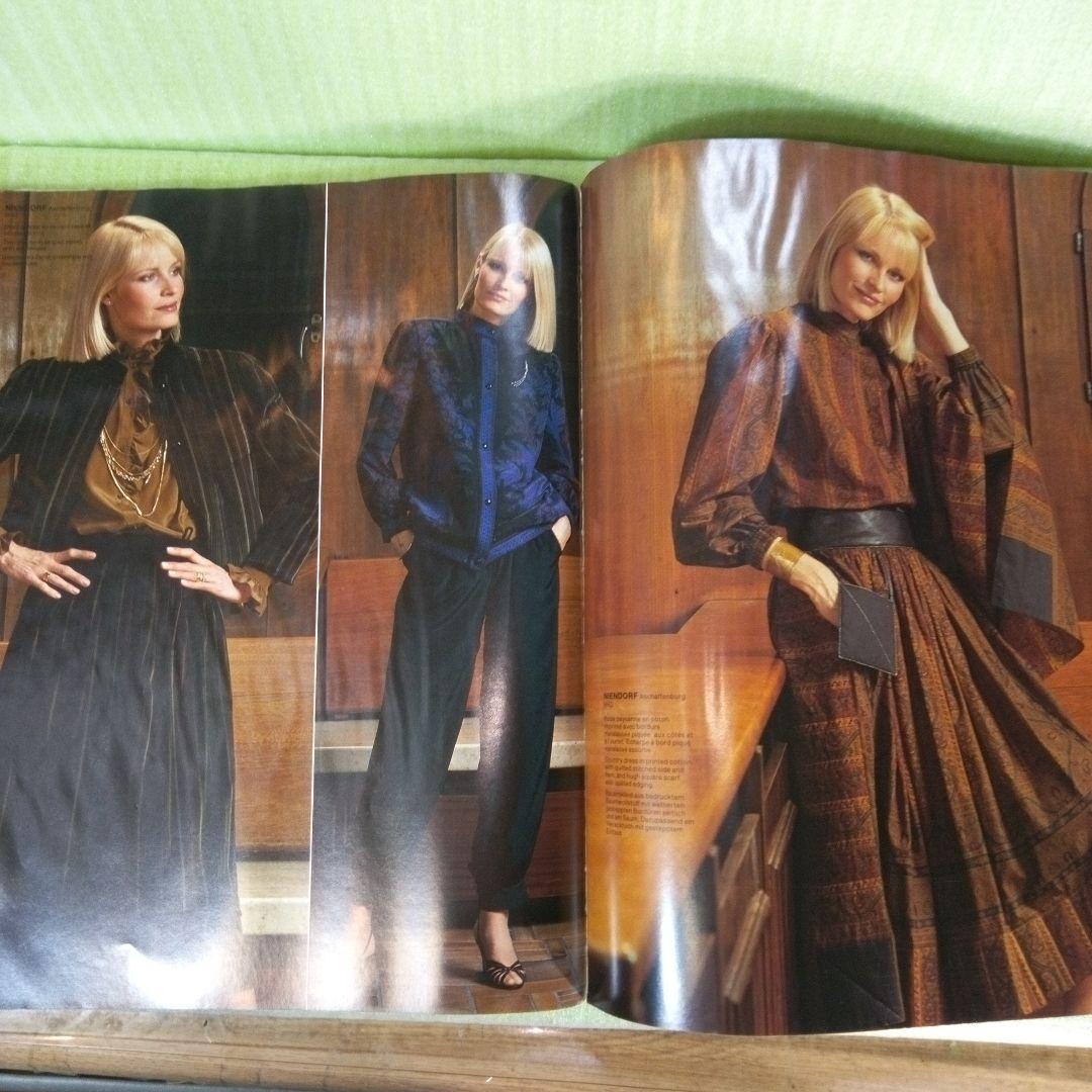 ROBES-MANTEAUX TOP FASHION　洋書　レア　希少　古書