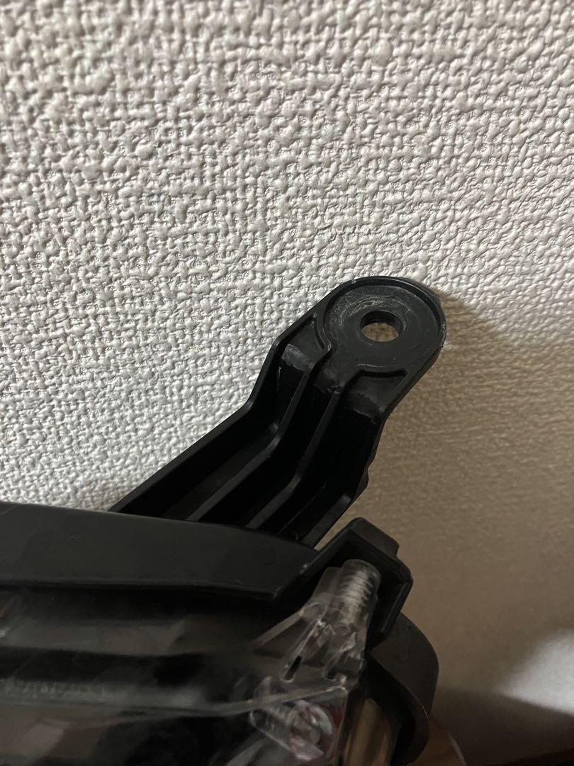 トヨタ　カローラクロス　LEDヘッドライト　左側
