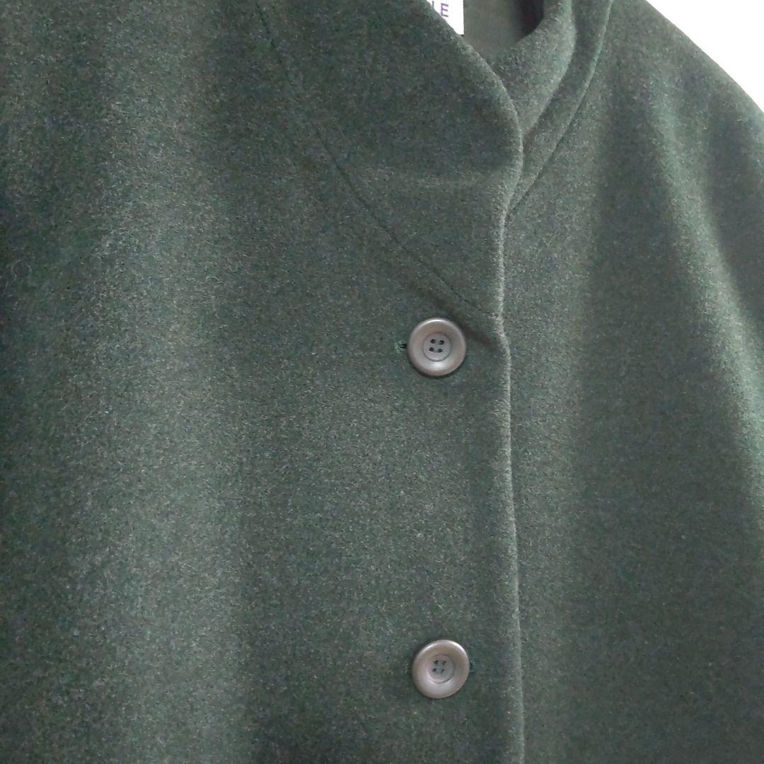 品あるグリーン　ロングコート