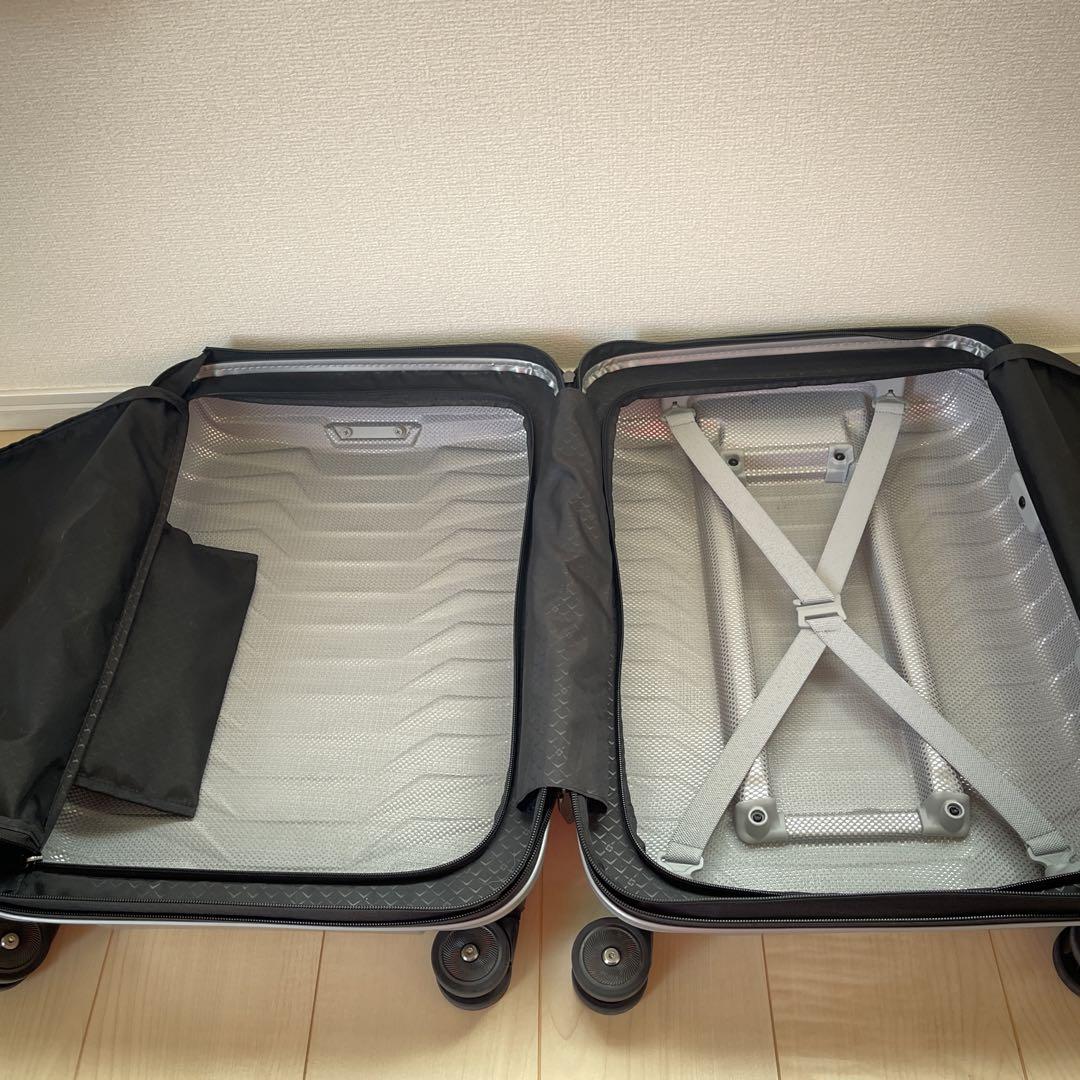 K*3様 サムソナイト 超軽量PROXIS(プロクシス) 機内持込サイズUSB充