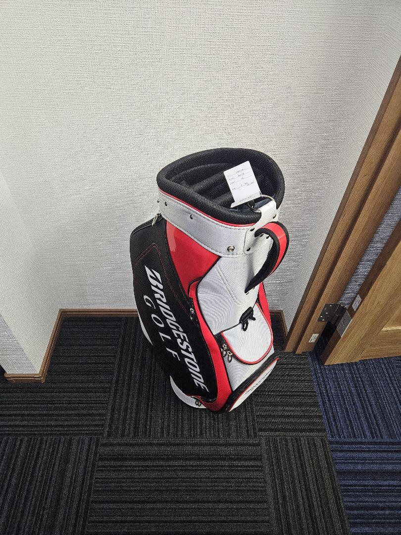 BRIDGESTONE GOLF キャディバッグ ホワイト/レッド　新品·未使用 BRIDGESTONE 2022年モデル日本正規品 ブリヂストンゴルフ プロ