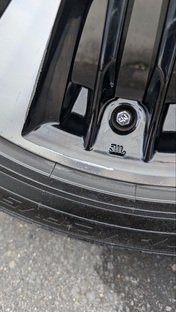 アルファード　ヴェルファイア 30後期 235/50R18 　24年製タイヤ
