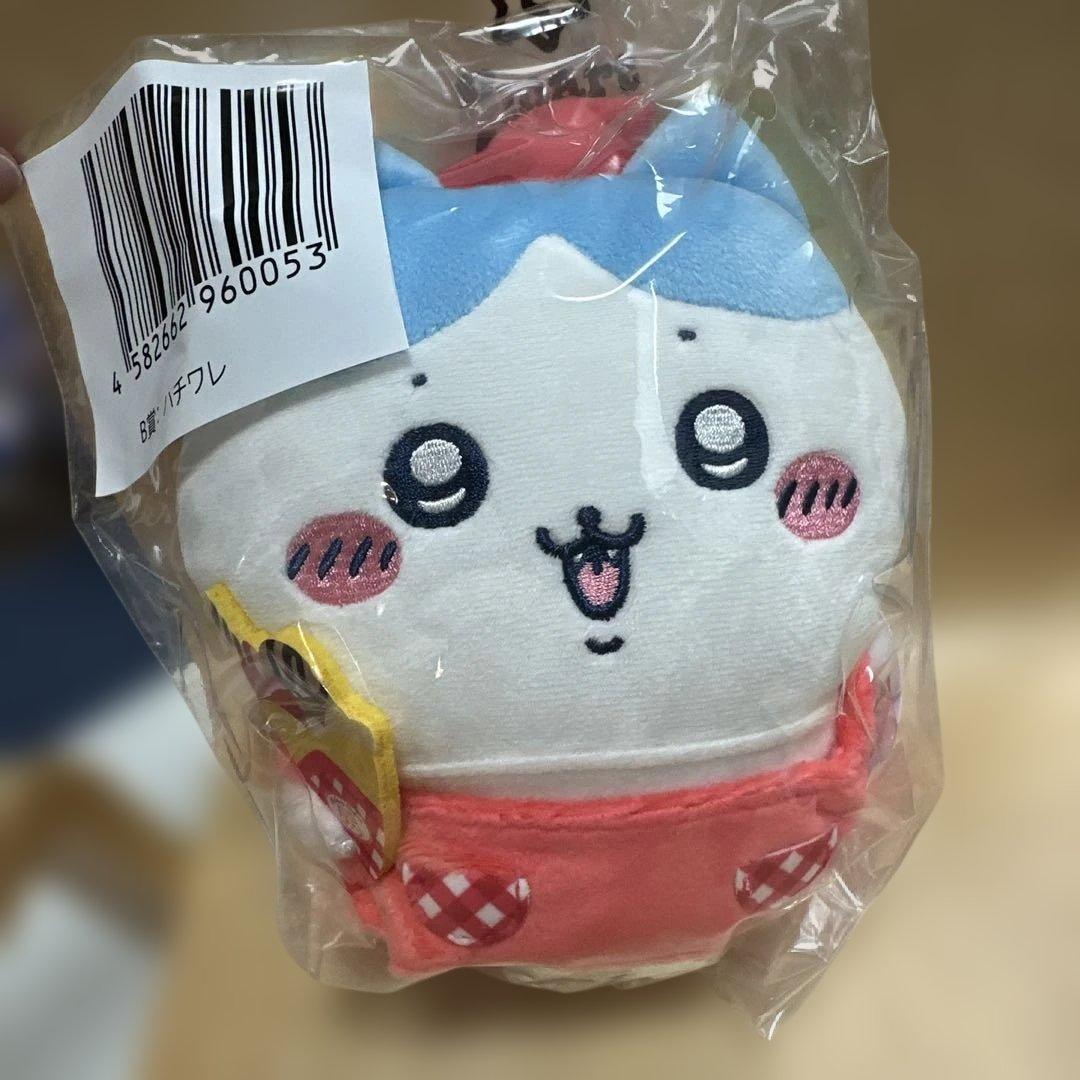 【未開封】 招福！ハチワレぬいぐるみS + クレープくじ C D E賞 ハチワレ 予約】ちいかわ 招福！ハチワレぬいぐるみS【2023年4月下旬より順次