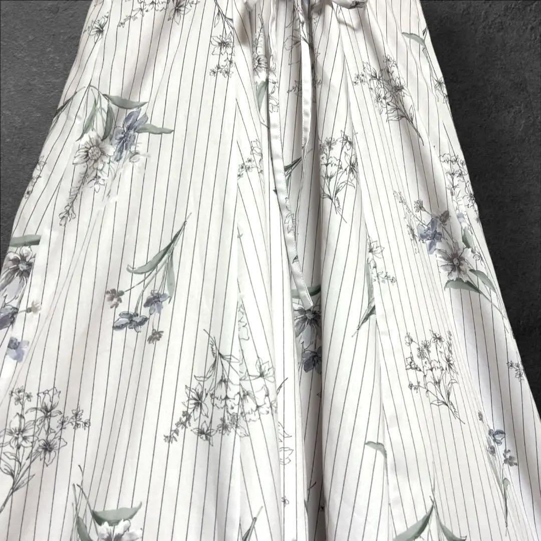 【未使用級】ノエラ ストライプ 花柄 バックレースアップ ワンピース
