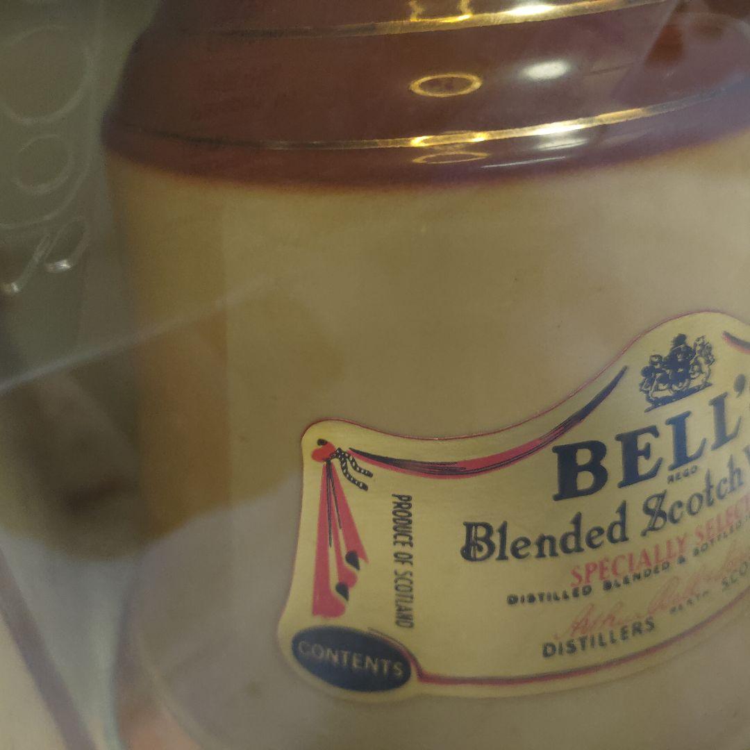 ベル ウイスキー陶器ボトル750mm　古酒 Bell's
