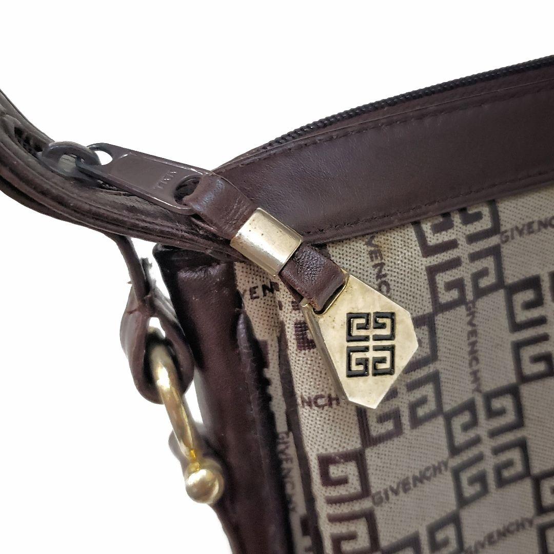 希少✨美品ジバンシー 4Gロゴ総柄ショルダーバッグ PVC×レザー ロゴチャーム 希少✨美品ジバンシー 4Gロゴ総柄ショルダーバッグ PVC×レザー ロゴチャーム