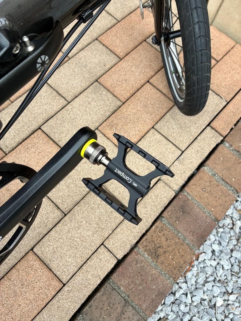 ガンメタｘブラック