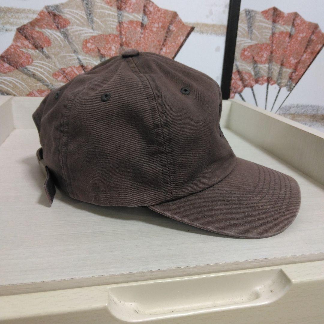 Stussy ブラウンキャップ　刺繍ロゴ