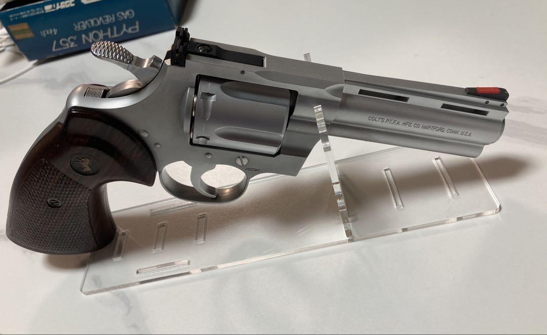 コクサイ　コルトパイソン357マグナム4インチ　シルバー　ガスリボルバー コクサイ] コルト パイソン .357 4インチ シルバー NO.136 ガス