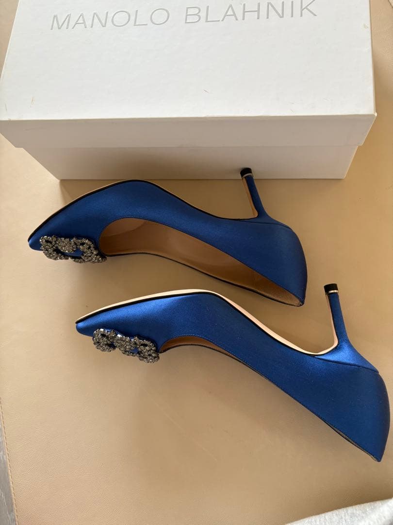 MANOLO BLAHNIK ロイヤルブルー ハンギシ 37 MANOLO BLAHNIK ロイヤルブルー ハンギシ 37