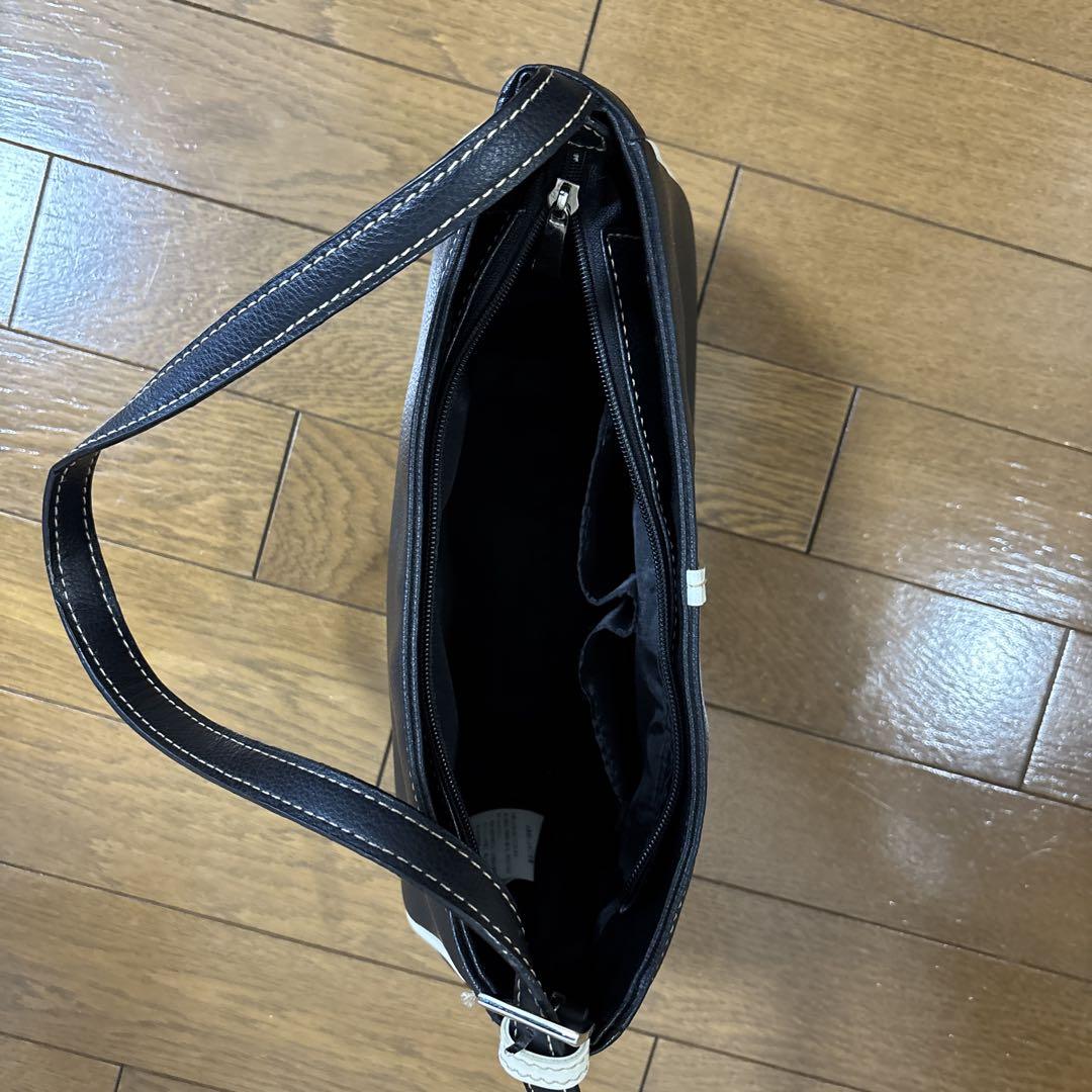 激安な 黒の合成皮革ハンドバッグ メルカリ - バッグ