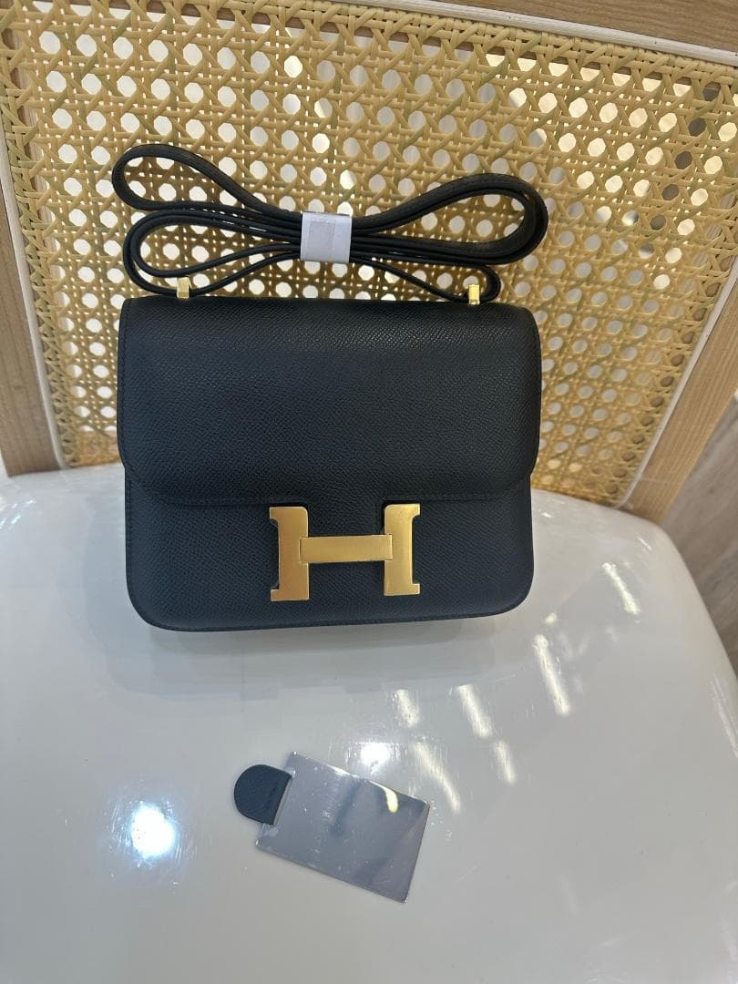 HERMES ブラック ショルダーバッグ