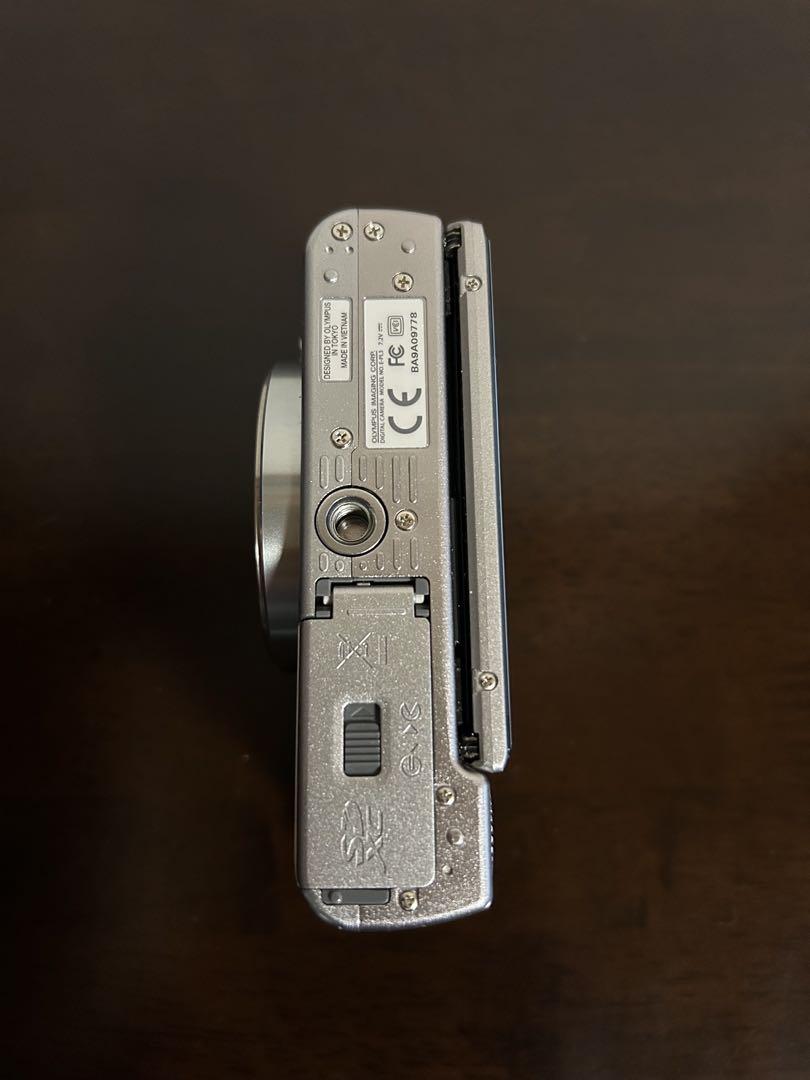 美品 OLYMPUS ミラーレス一眼 ダブルズームキット