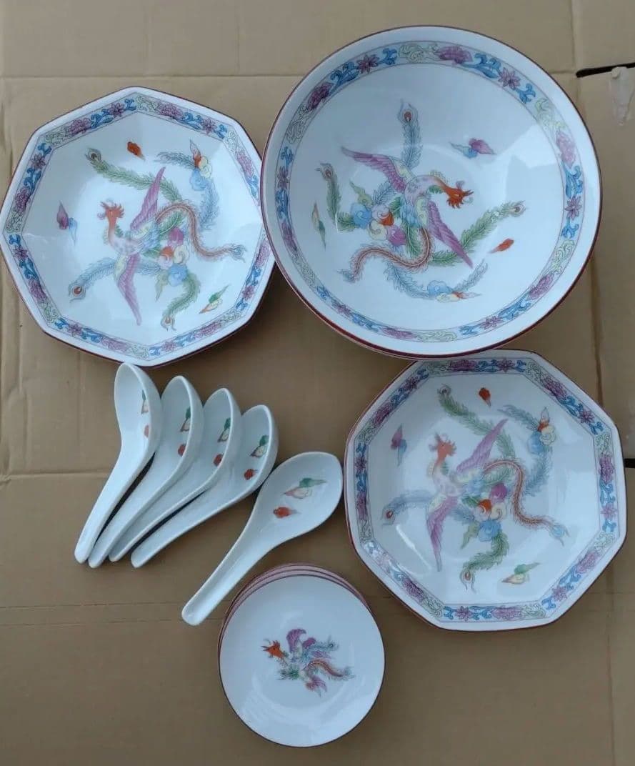 花と鳥のデザイン 食器セット目立った傷や汚れなし