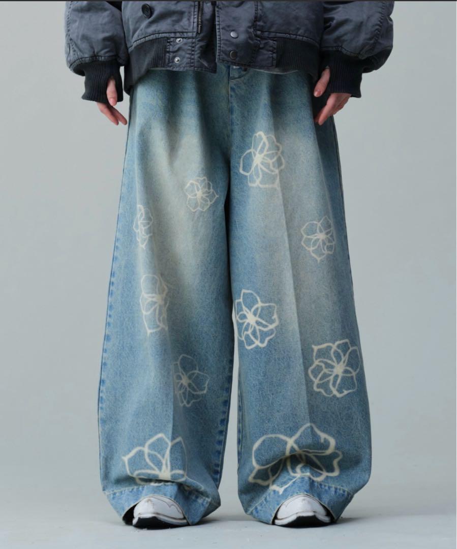 パンツ FLOWER PAINT WIDE BUGGY DENIM FLOWER PAINT WIDE BUGGY DENIM - メルカリ