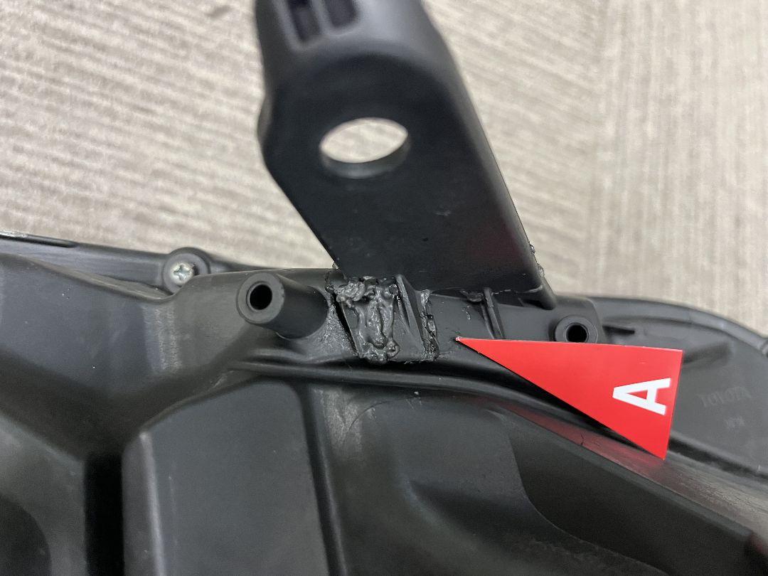 トヨタヴォクシー　80系 商品名：左ヘッドランプユニット