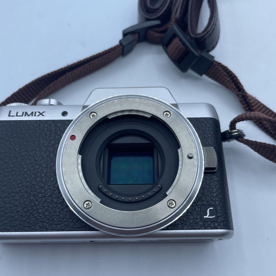 Panasonic DMC-GF7 ブラック　レンズ付き