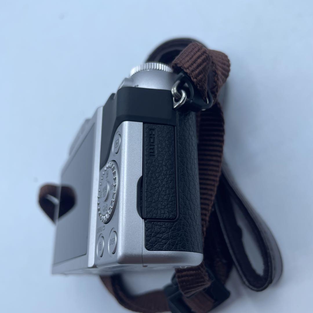 Panasonic DMC-GF7 ブラック　レンズ付き
