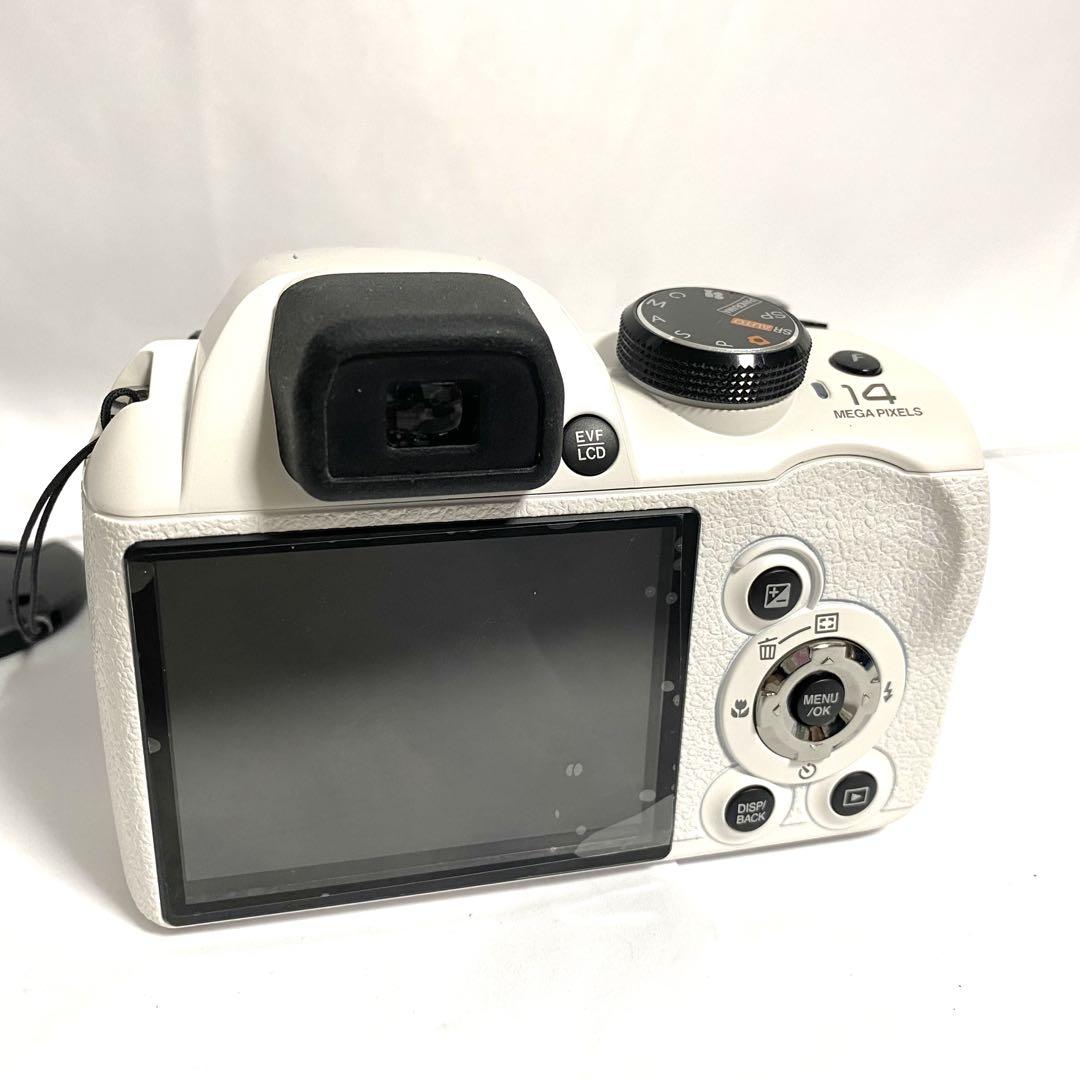 FUJIFILM FinePix S4500 デジカメ ホワイト ジャンク FUJIFILM FinePix S4500 デジカメ ホワイト ジャンク - メルカリ