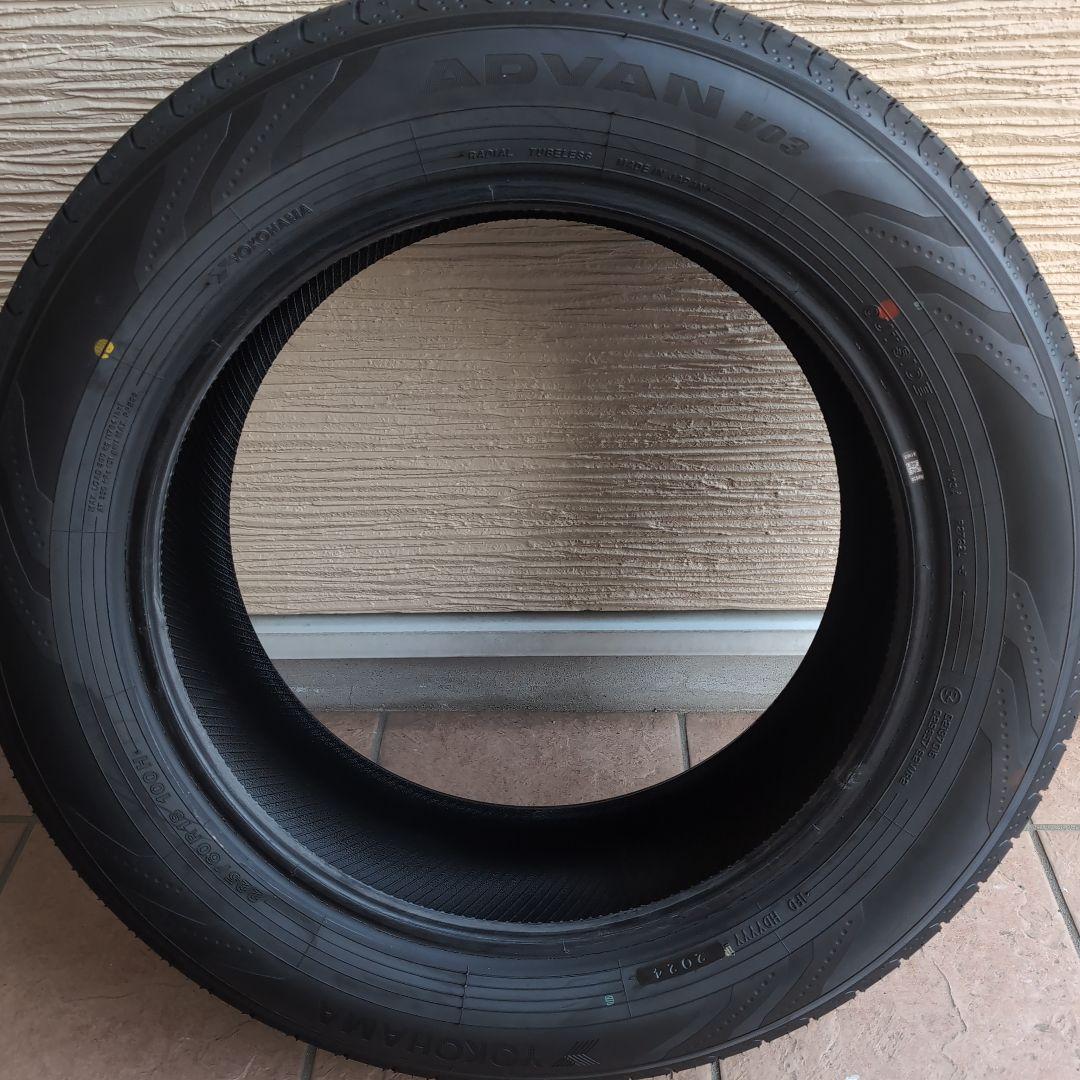 BLUE　225/60R18 夏タイヤ　４本