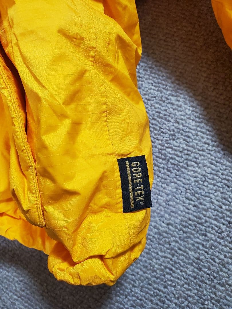 PEARLY GATES フード付きダウンジャケットGORE-TEXイエローXL PEARLY GATES フード付きダウンジャケットGORE-TEXイエローXL