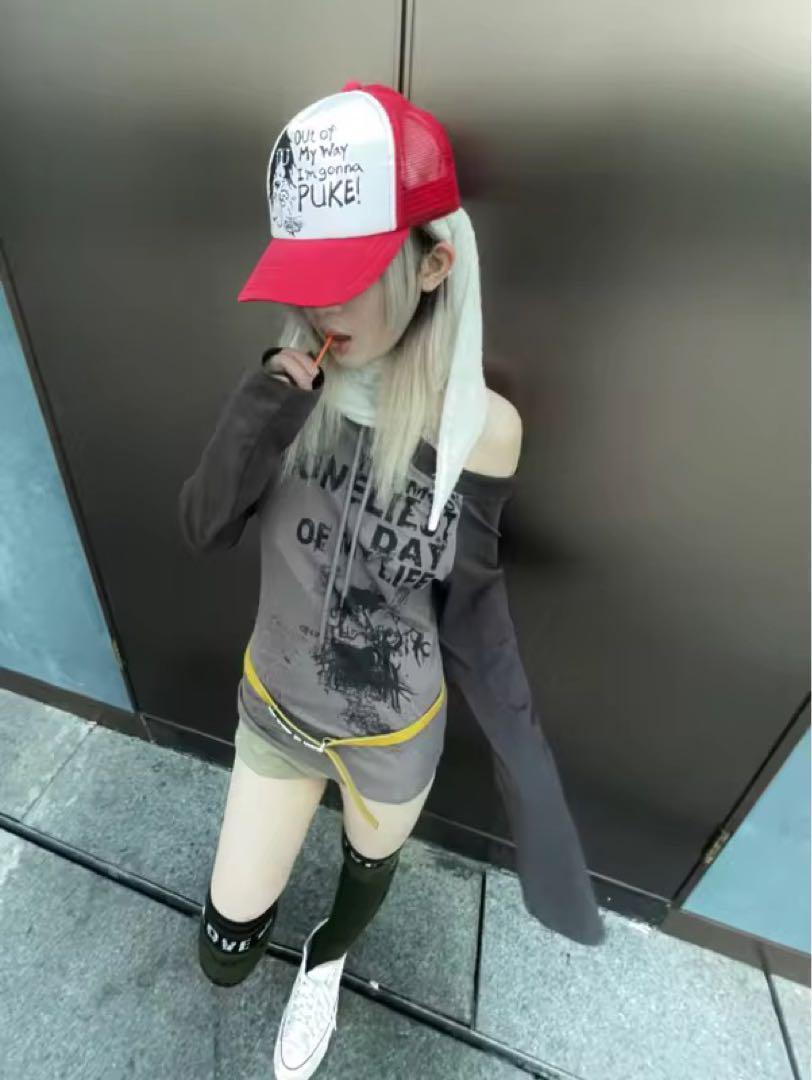 Y2K punk 00s fairlygrunge オフショル 肩出し Tシャツ