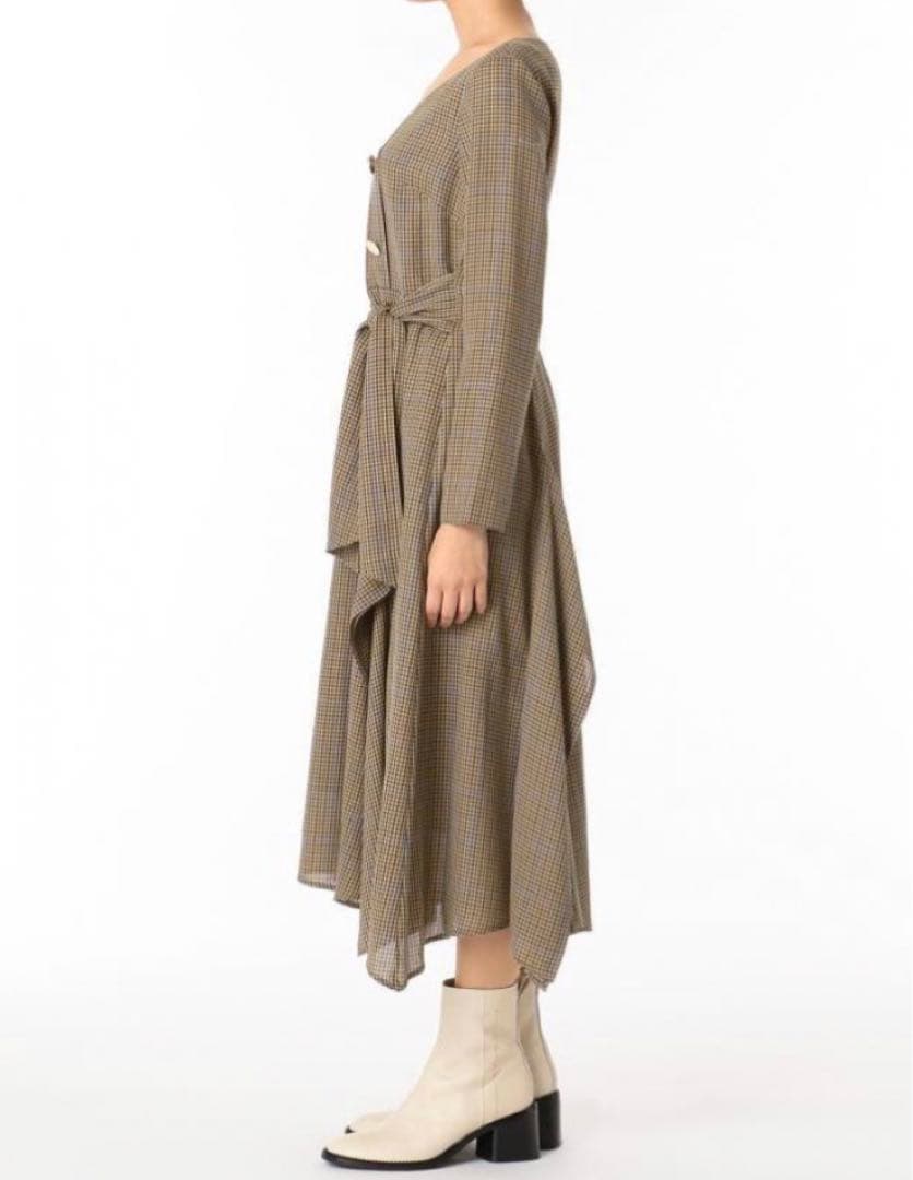 グレースコンチネンタル ダイアグラム ダブルボタンベルトワンピース サイズ36 グレースコンチネンタル ダイアグラム ダブルボタンベルトワンピース サイズ36