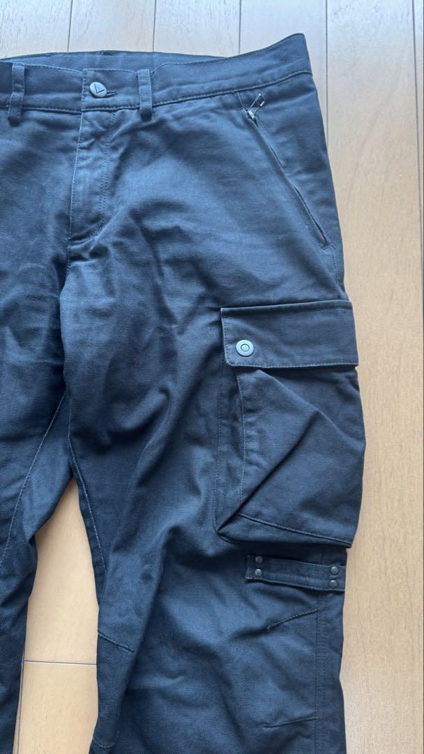 美品Dainese イタリア製 黒 多ポケットデザイン パンツ 美品Dainese イタリア製 黒 多ポケットデザイン パンツ サイズ50