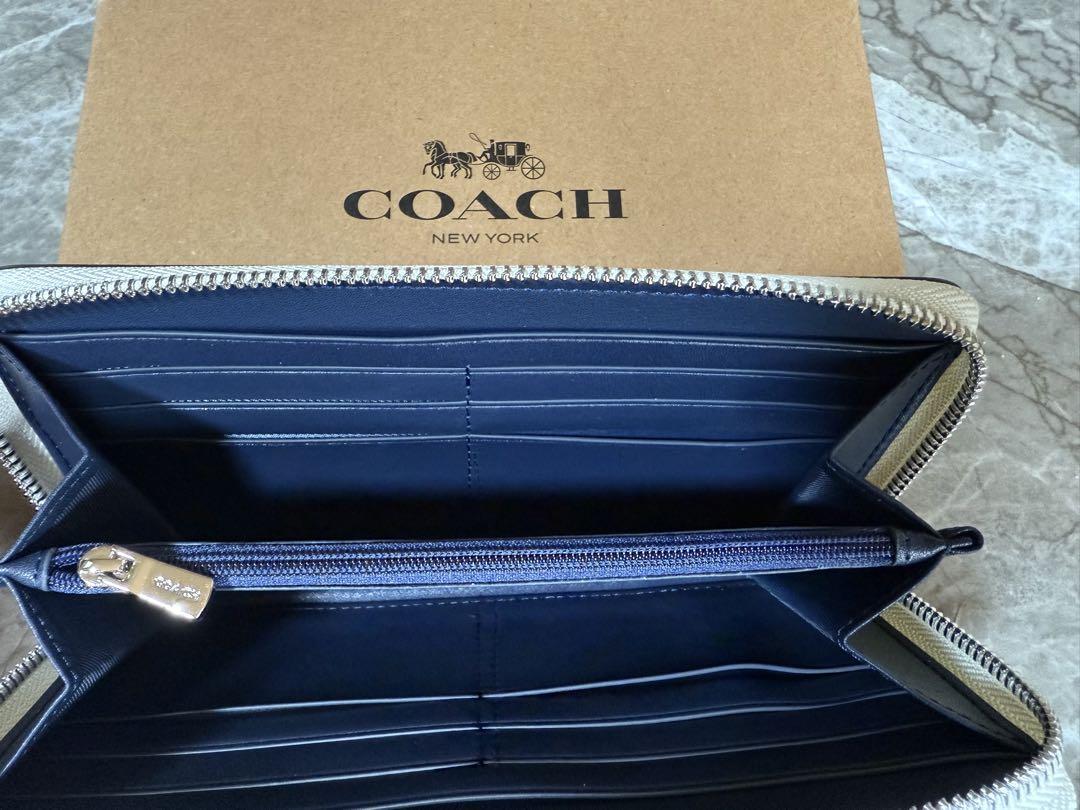 COACH フラワープリント 長財布 F06656