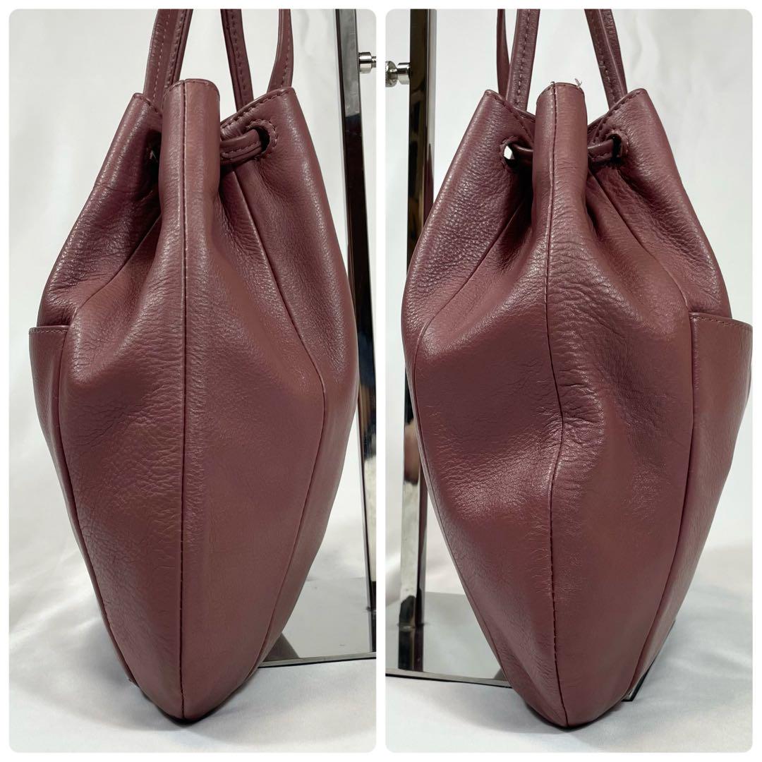 美品✨イアパピヨネ ぺったん巾着バッグ S レザー ショルダー