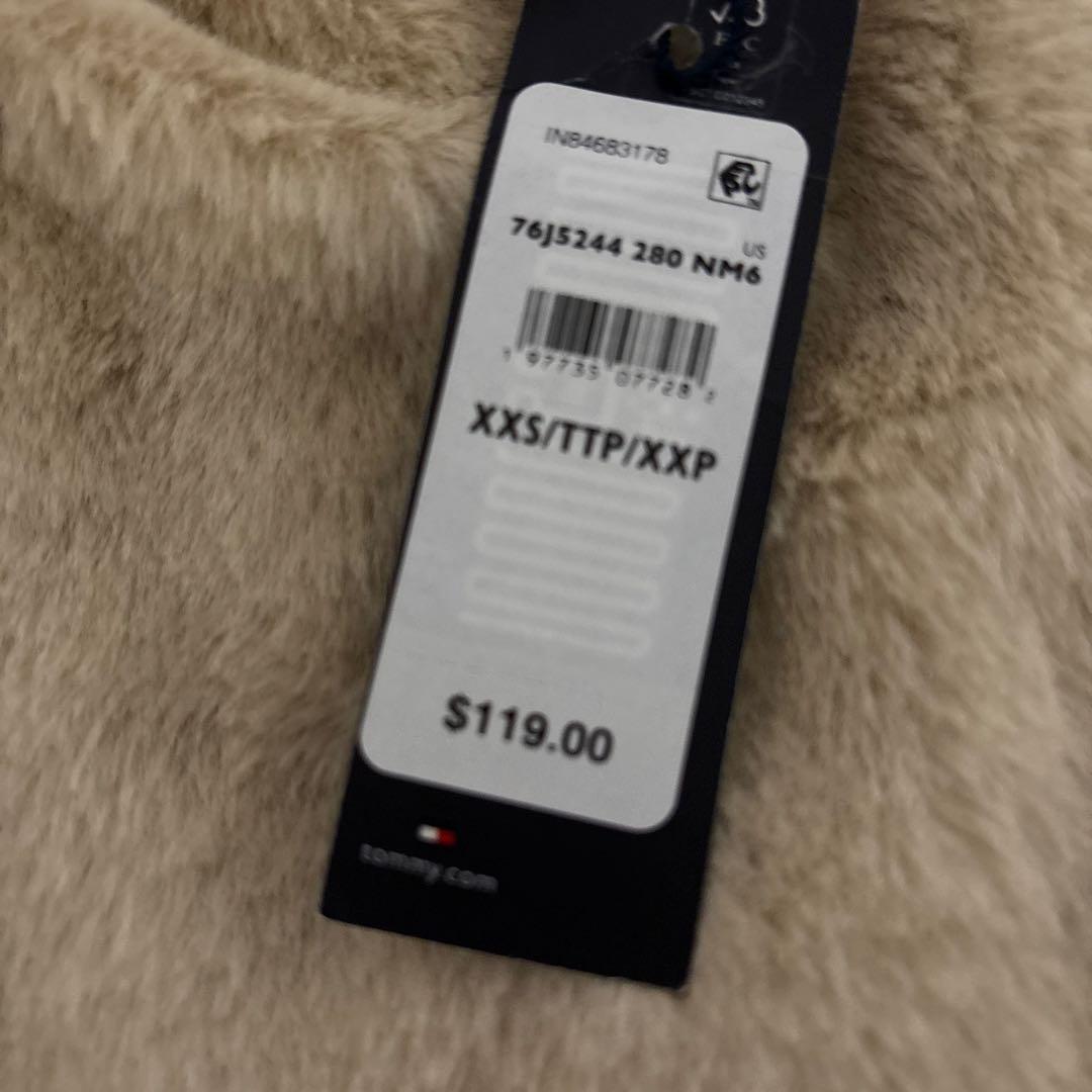 ◆新品◆Tommy Hilfiger フード付きジップパーカー ◆新品◆Tommy Hilfiger フード付きジップパーカー