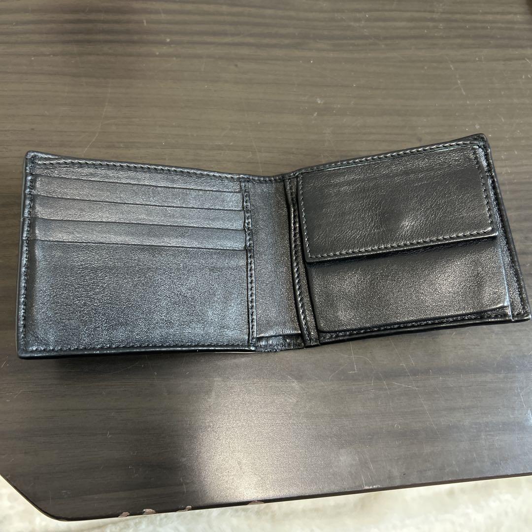 GUCCI 二つ折り財布　黒