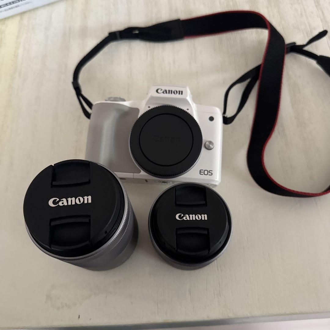 Canon EOS Kiss M ホワイト レンズ2つ付き