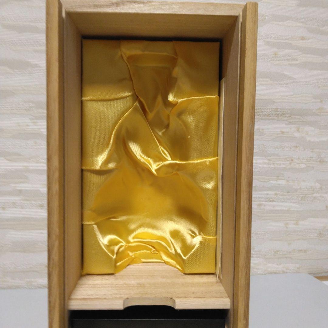 希少・美品! 40年長期貯蔵熟成焼酎『古酒繊月』有田焼ボトル 【限定品】 希少・美品! 40年長期貯蔵熟成焼酎『古酒繊月』有田焼ボトル 【限定品】