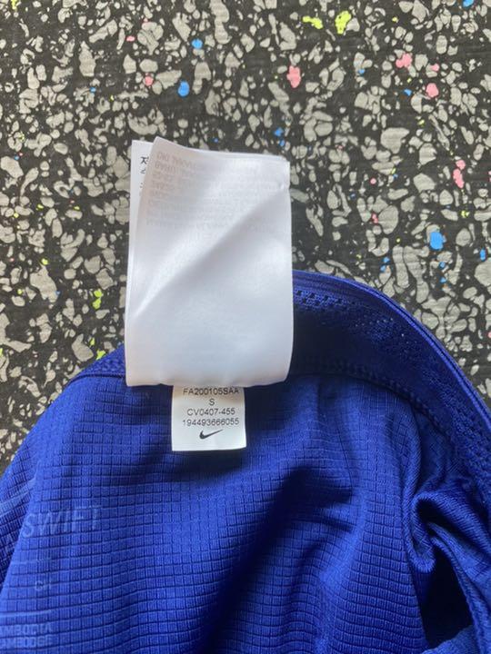 正規店得価 新品未使用 ハーフタイツ エアロスイフト Sサイズ ry5PN-m49293422417 NIKE ナイキ 人気セールHOT
