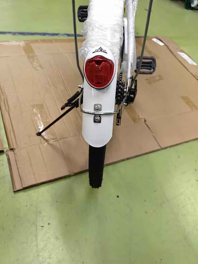 在庫処分 折りたたみ自転車 6段変速２６インチ ミニベロ ママチャリカゴ付【黒】