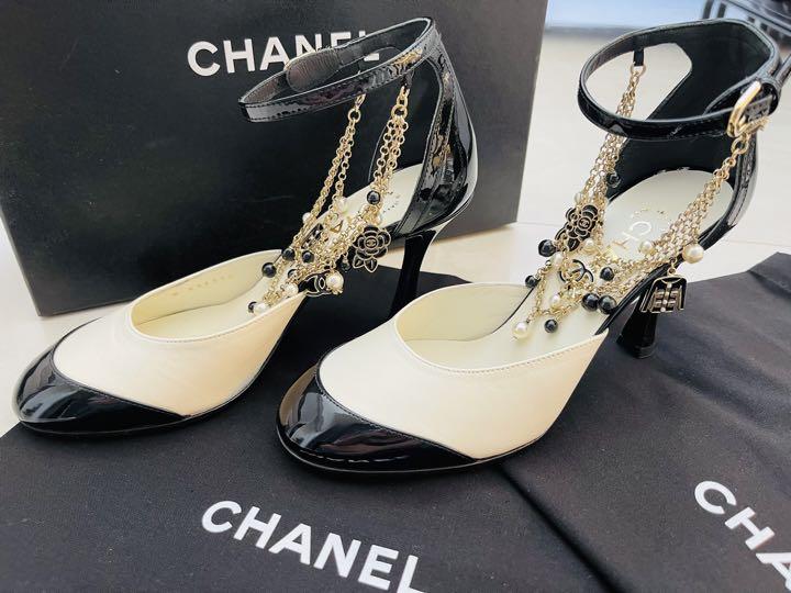 Chanel 20A チャーム ストラップ パンプス - ハイヒール