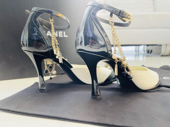 Chanel 20A チャーム ストラップ パンプス - ハイヒール