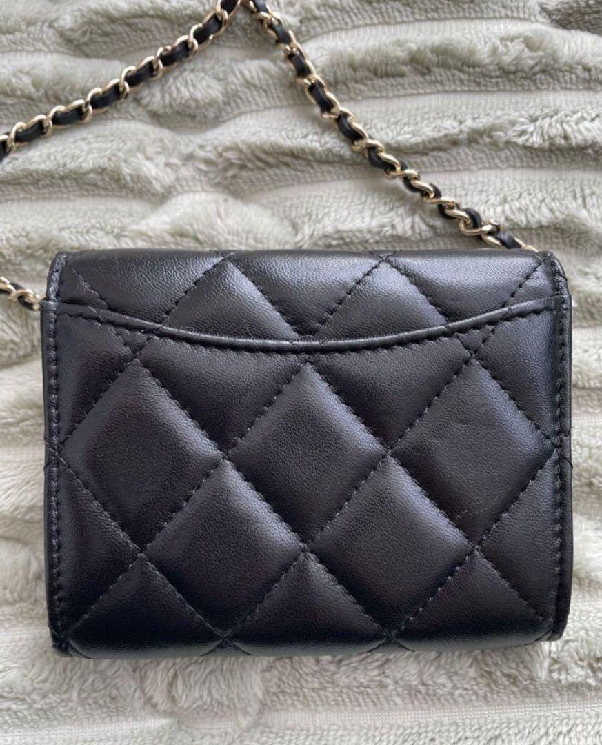 シャネルCHANEL　ミニマトラッセチェーンウォレット　ラム革黒