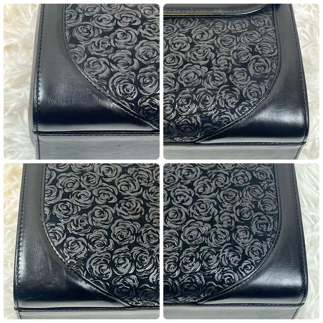 【良品】印傳屋 ハンドバッグ フォーマル 薔薇柄 バラ柄 黒 金金具